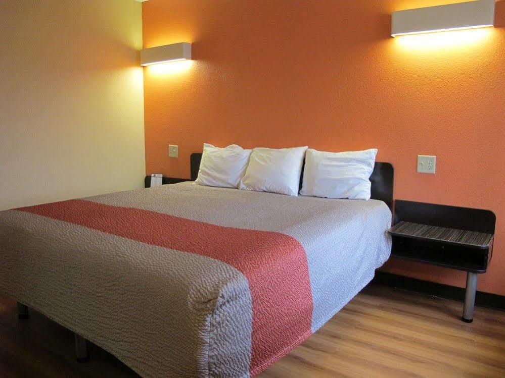Motel 6-Libertyville, Il Экстерьер фото